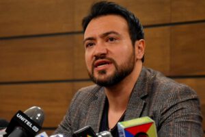 Diputado de Comunidad Ciudadana exige abrogación del Decreto Supremo 5135