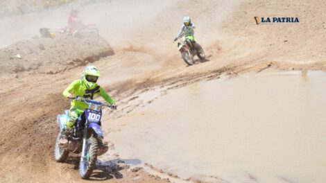 Primera prueba municipal de motociclismo en Capachos