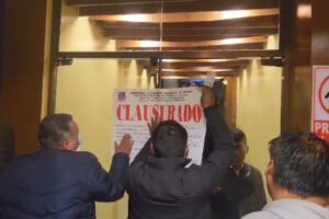 Clausuran discotecas y bares por incumplir horario de funcionamiento