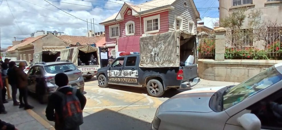 Enfrentamientos entre arcistas y evistas en la Brigada Parlamentaria de Oruro