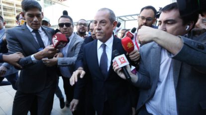 Sergio Muñoz llega a la audiencia de formalización