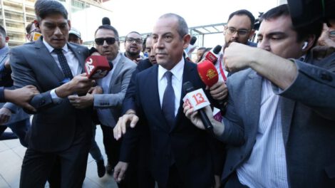 Sergio Muñoz llega a la audiencia de formalización