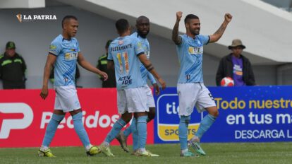 Torneo Apertura entre Aurora y Royal Pari
