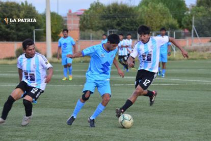 Bolívar Antequera vence a Santos de Belén