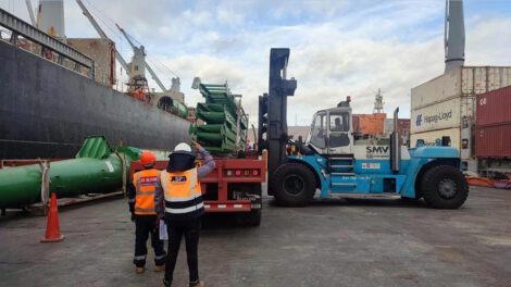 Exportación de mineral desde Bolivia a través del puerto peruano de Ilo
