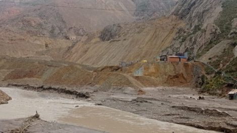 Contaminación por aguas de Empresa Minera Huanuni en comunidades de Oruro