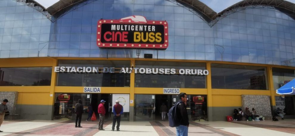 Últimas salidas de buses desde la Estación de Autobuses Oruro antes del censo nacional