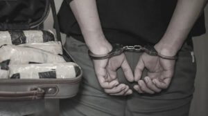 Detienen a una persona con 30 kilos de marihuana en la tranca de Vichuloma
