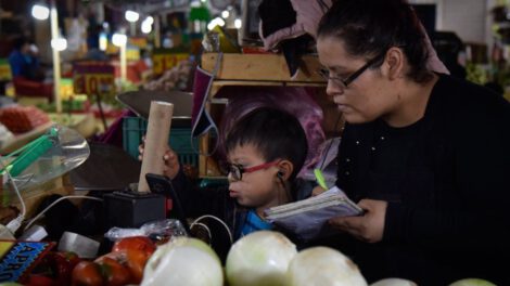 Derecho al cuidado y su importancia en la vida digna