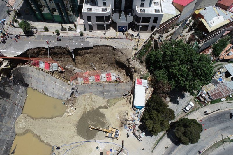 Avenida 20 de Octubre vuelve a la normalidad tras cierre