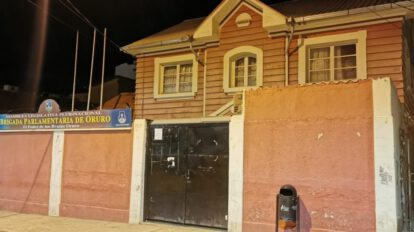 Brigada Parlamentaria Oruro cerrada por refacción