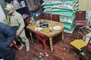 Alto funcionario policial arrestado en fiesta clandestina en Oruro