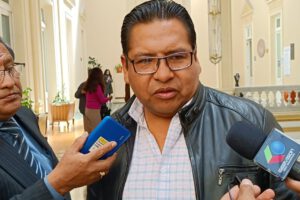 Falta de postulantes mujeres para el TCP