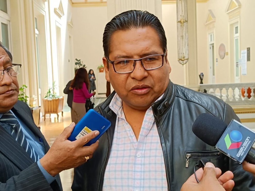 Falta de postulantes mujeres para el TCP