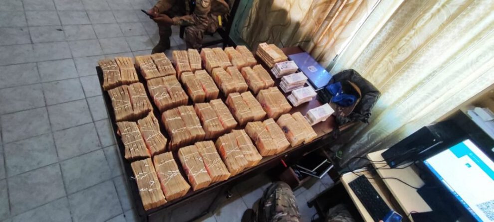 Interceptan vehículo con 25 millones de pesos argentinos en Bermejo