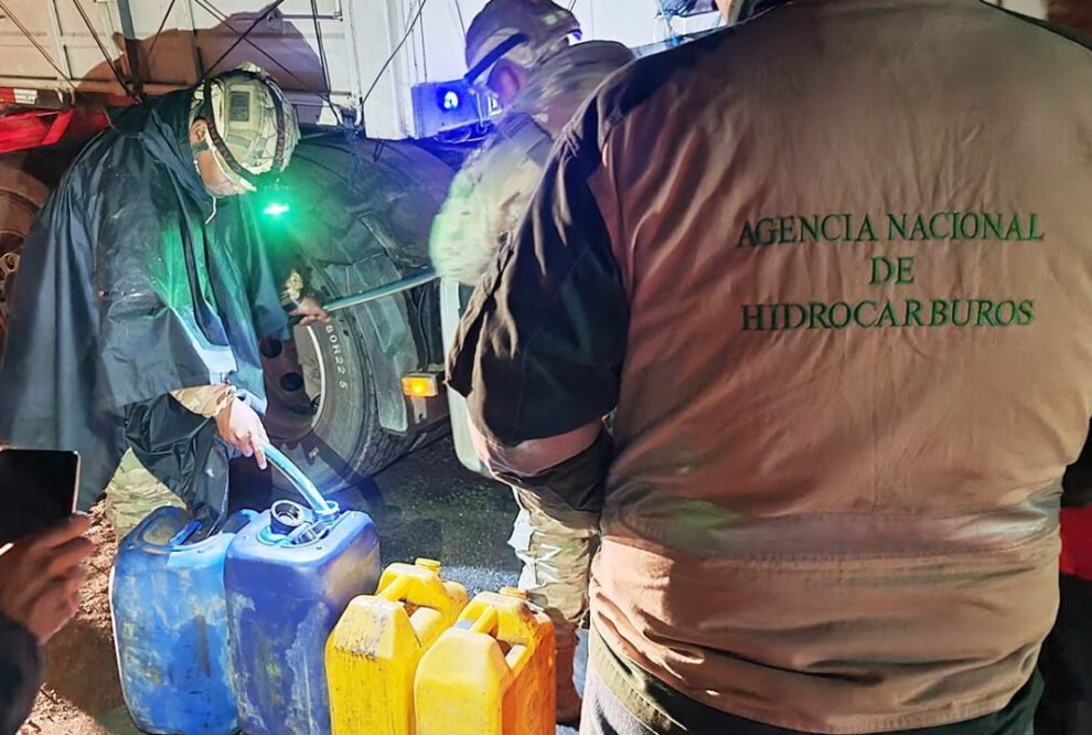 Decomiso de combustible ilegal en Tarija