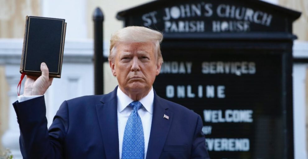 Biblia Dios Bendiga Estados Unidos de Donald Trump