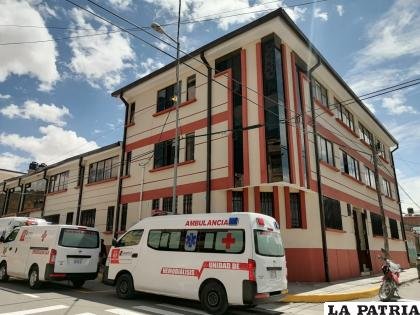 Falta de personal médico en Hospital Barrios Mineros