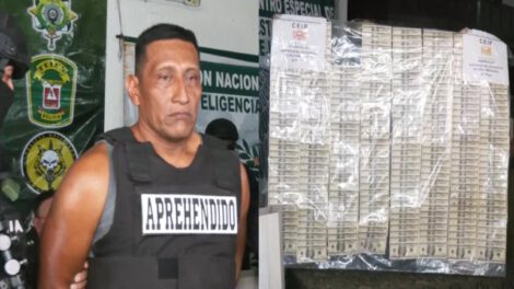 Dólares falsos en Bolivia