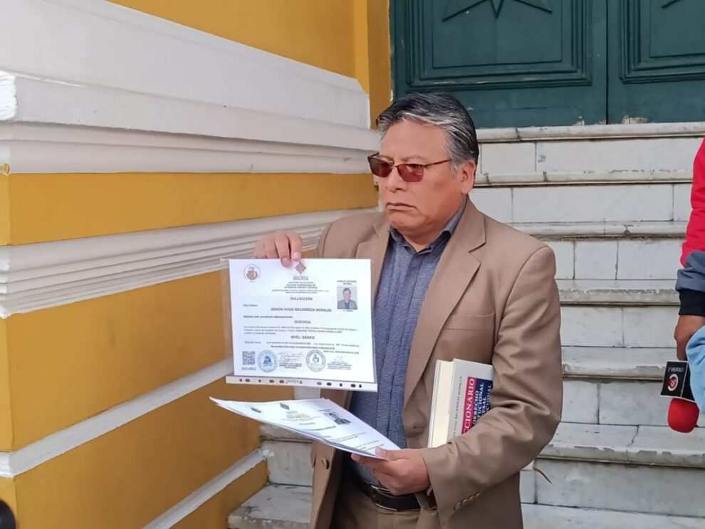 Zenón Bacarreza denuncia descalificación injustificada en proceso de impugnaciones