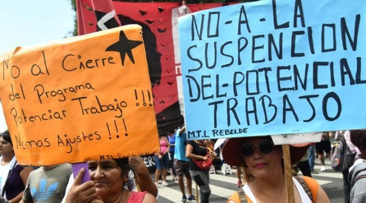 suspensión de planes sociales a migrantes en Argentina
