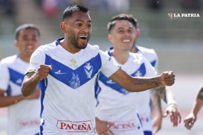 Saúl Torres celebra el gol que anotó para el triunfo de GV San José