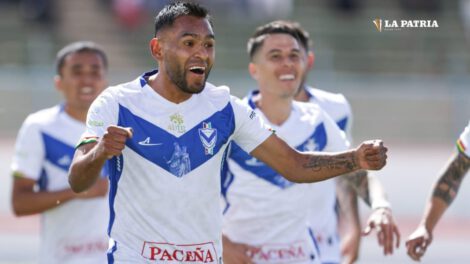 Saúl Torres celebra el gol que anotó para el triunfo de GV San José