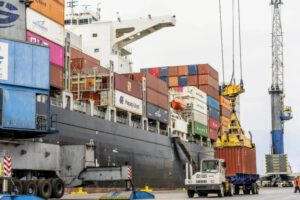 Pérdidas millonarias en comercio exterior por bloqueo en Puerto de Iquique