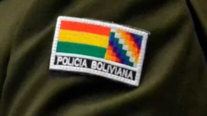 Abuso de adolescente en comisaría