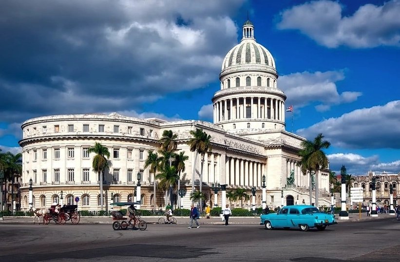 Modelos económicos socialistas en Cuba y China-Vietnam