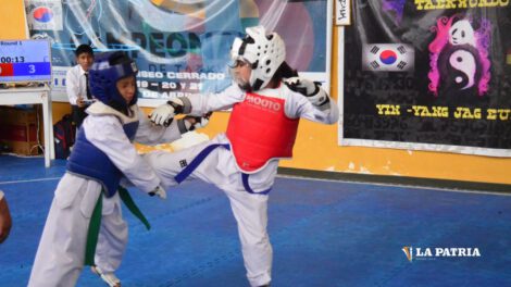 Reñidos combates durante el torneo departamental de taekwondo