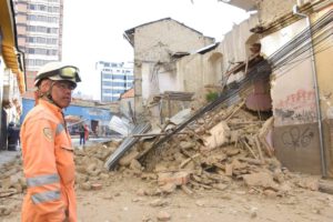 Vivienda colapsa en La Paz tras años de deterioro
