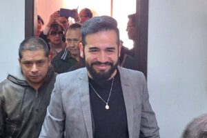 Edgar Villegas se declara perseguido político por denunciar fraude electoral en Bolivia