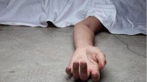 Investigación por feminicidio: mujer encontrada muerta en residencial