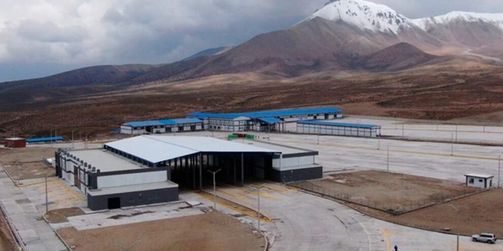 Recinto Multipropósito de Frontera de Tambo Quemado en Oruro