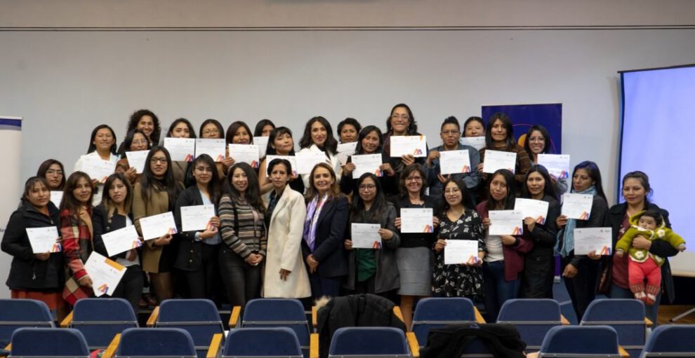 Empoderamiento económico de mujeres emprendedoras en la plataforma digital Ovante