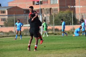 Unión Huayllamarca avanza a semifinales tras vencer a Bolívar Antequera