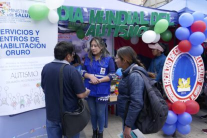 Feria Azul sobre el autismo en Oruro