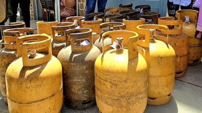 Acopio ilegal de garrafas en La Paz