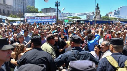 Protestas en Argentina contra las políticas de ajuste del gobierno de Milei