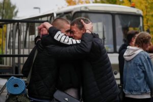 Alistamiento de rusos para Ucrania tras atentado en Moscú