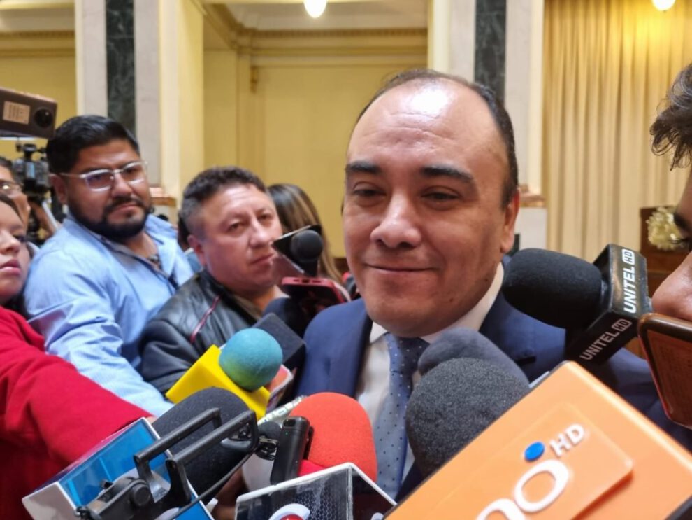 Gustavo Ávila asume un puesto clave en el TSE