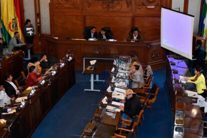 Comisiones Mixtas de Constitución y Justicia Plural