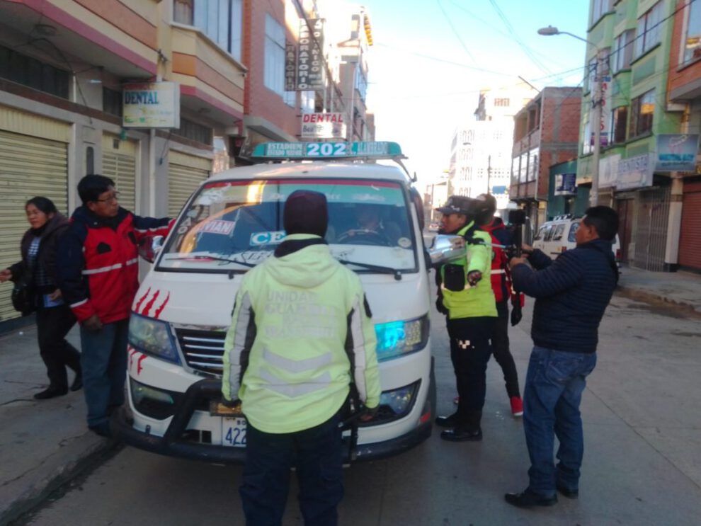 Suspensión de líneas de transporte en El Alto