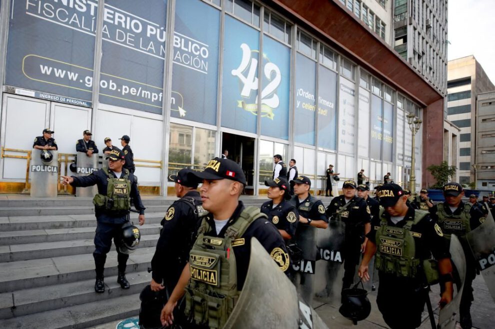 Dina Boluarte Fiscalía por presunto enriquecimiento ilícito