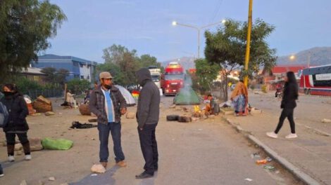 Unaaz levanta bloqueo en Quillacollo