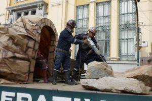 Fedecomin 64 años con desfile en Oruro
