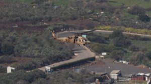 Hizbulá lanza cohetes contra bases militares israelíes