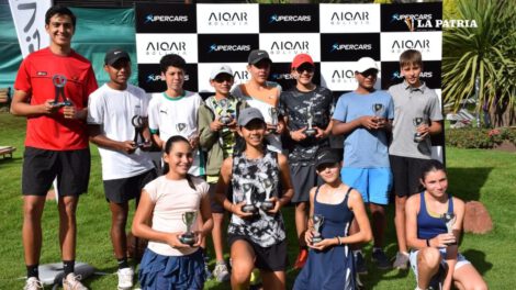 Bolivia arrasa en torneos de tenis