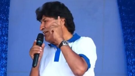 Evo Morales ofrece tierras a atletas bolivianos si consiguen medallas en Juegos Olímpicos de París